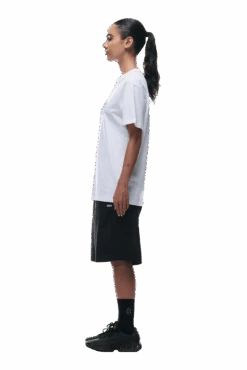 BUBBLE LOGO T-SHIRT WHITE(Bubble Logo T Shirt White) -Simple Daily Wear Store 0163 2406 6PM ECOM COLLECTION 2 LOOK 06 12477 min