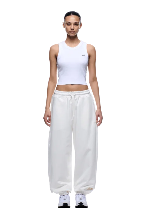 SUPER WIDE JOGGER COCONUT WHITE(Super Wide Jogger Coconut White) -Simple Daily Wear Store 1337x2005 6PM Spring 0114 250310 6PM ECOM LOOK 08 593 min