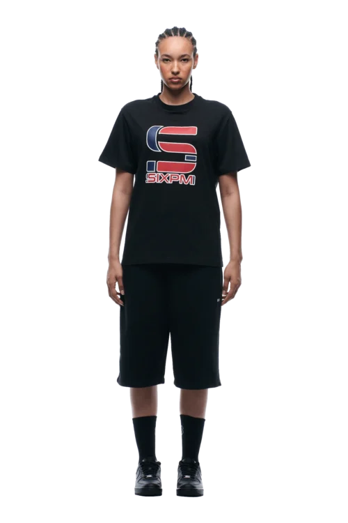 GRAN TURISMO TEE BLACK(Gran Turismo Tee Black) 11 GRAN TURISMO TEE BLACK(Gran Turismo Tee Black) -Simple Daily Wear Store 1337x2005 6PM 0068 2500610 6PM ECOM LOOK 29 1574 min