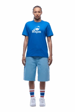 APPLE BOY TEE BLUE(Apple Boy Tee Blue) 11 APPLE BOY TEE BLUE(Apple Boy Tee Blue) -Simple Daily Wear Store 1337x2005 6PM 0134 2500610 6PM ECOM LOOK 17 0986