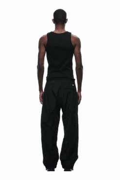 NYLON CARGO PANTS BLACK(Nylon Cargo Pants Black) 8 NYLON CARGO PANTS BLACK(Nylon Cargo Pants Black) -Simple Daily Wear Store 2005x1337 0033 240425 6PM ECOM LOOK 11 0803 min
