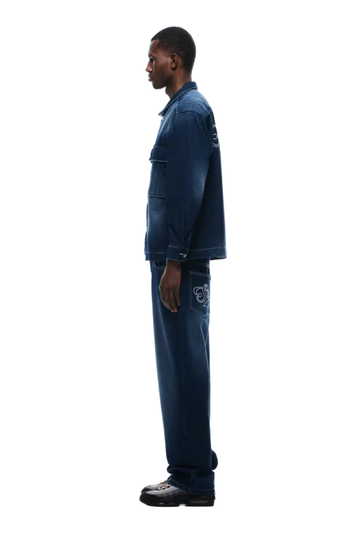 SCRIPT LOGO DENIM JACKET DARK BLUE(Script Logo Denim Jacket Dark Blue) 10 SCRIPT LOGO DENIM JACKET DARK BLUE(Script Logo Denim Jacket Dark Blue) -Simple Daily Wear Store 2005x1337 0052 240425 6PM ECOM LOOK 8 0571 min