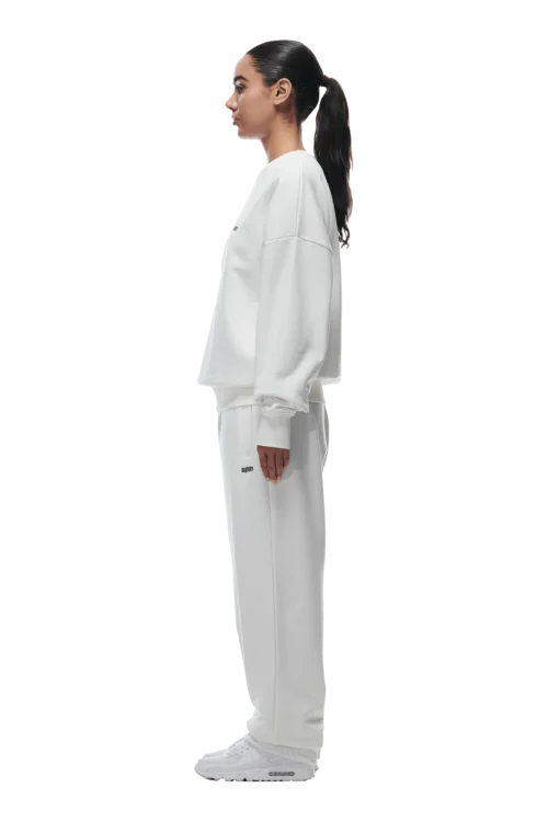 CREWNECK COCONUT WHITE(Crewneck Coconut White) -Simple Daily Wear Store 2406 6PM ECOM LOOK 32 2269 min