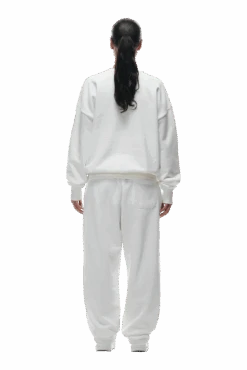 CREWNECK COCONUT WHITE(Crewneck Coconut White) -Simple Daily Wear Store 2406 6PM ECOM LOOK 32 2278 min