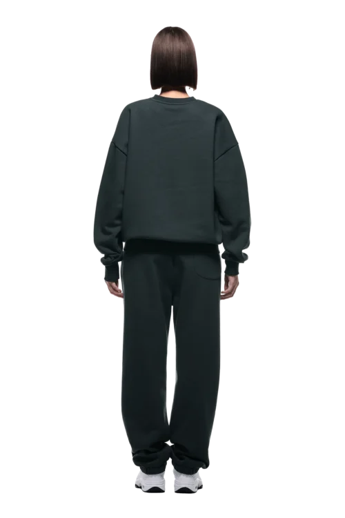 CREWNECK DARK EMERALD(Crewneck Dark Emerald) -Simple Daily Wear Store 2500x1337 6pm 0012 241004 6PM Ecom Look 36 2010 min