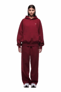 HOODIE WINE RED(Hoodie Wine Red) -Simple Daily Wear Store 2500x1337 6pm 0104 241004 6PM Ecom Look 21 1566 min