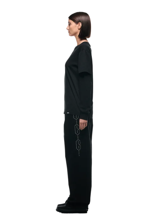 LAYERED LONGSLEEVE BLACK(Layered Longsleeve Black) 12 LAYERED LONGSLEEVE BLACK(Layered Longsleeve Black) -Simple Daily Wear Store 2500x1337 6pm 0151 241004 6PM Ecom Look 13 1139 min