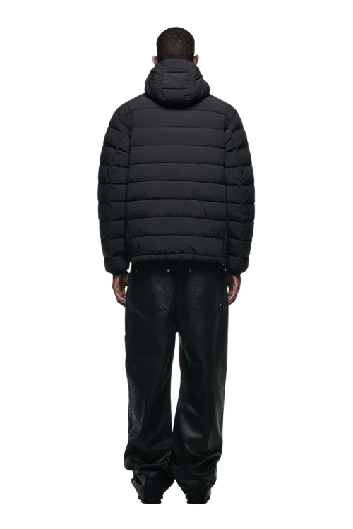 LIGHT PUFFER JACKET BLACK(Light Puffer Jacket Black) -Simple Daily Wear Store 2500x1337 6pm 0214 241004 6PM Ecom Look 03 0271 min