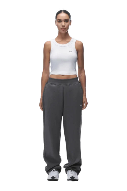 OPEN LEG JOGGER ANTHRACITE(Open Leg Jogger Anthrazit) 11 OPEN LEG JOGGER ANTHRACITE(Open Leg Jogger Anthrazit) -Simple Daily Wear Store 2673x4009 6PM 0026 22230330 6PM NOS23 Look 57 0997 min