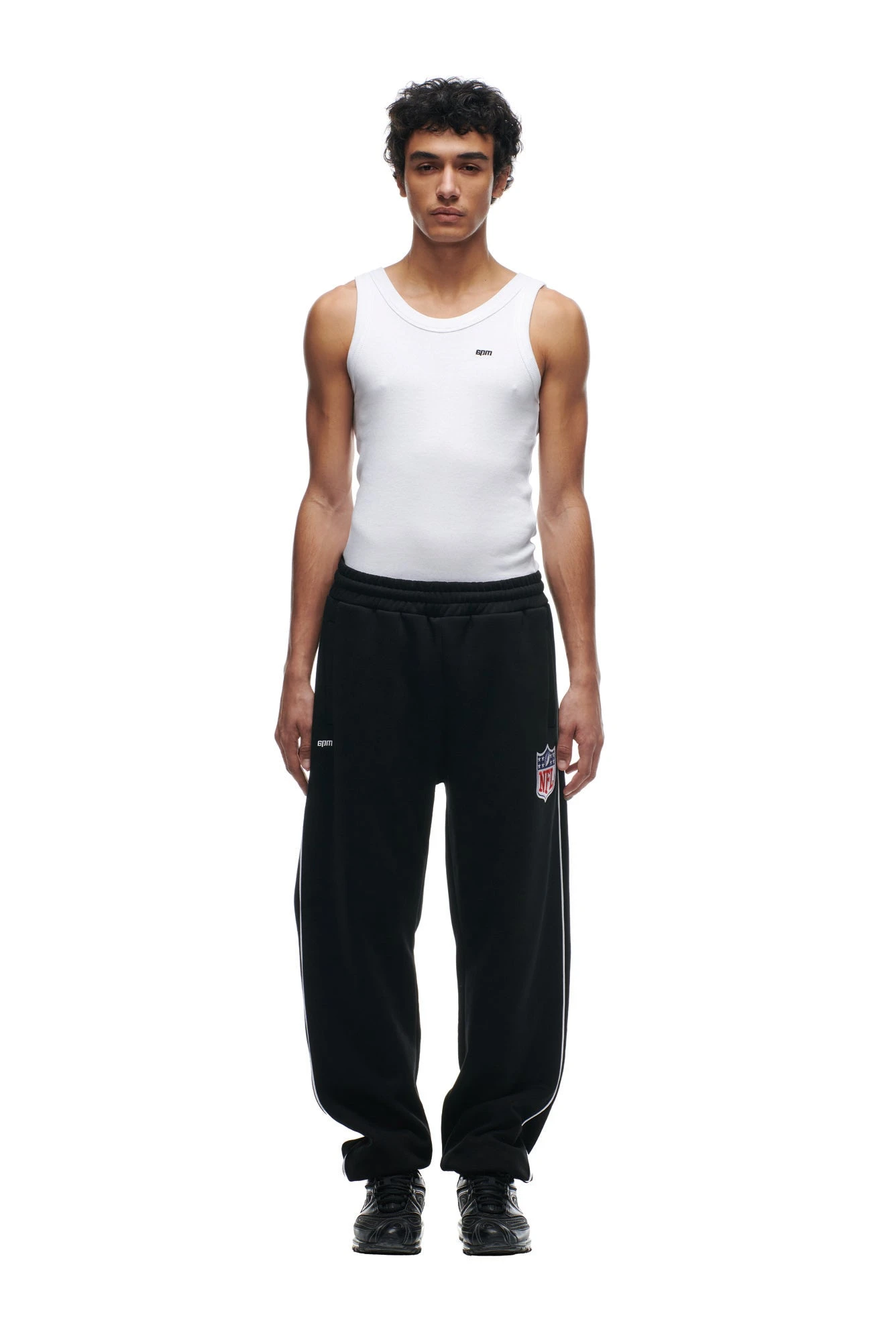 SHIELD LOGO JOGGER BLACK(Shield Logo Jogger Black) 1 SHIELD LOGO JOGGER BLACK(Shield Logo Jogger Black)