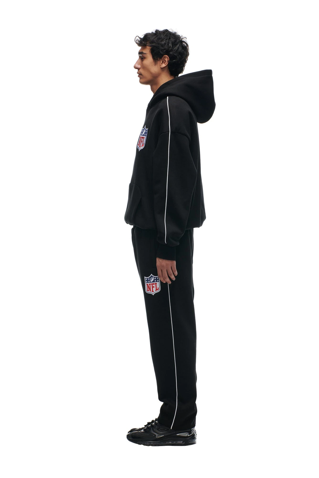 SHIELD LOGO HOODIE BLACK(Shield Logo Hoodie Black) 2 SHIELD LOGO HOODIE BLACK(Shield Logo Hoodie Black) - Image 2