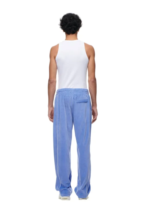 BF VELOURS TRACKPANTS PERSIAN BLUE(Bf Velours Trackpants Persian Blue) 8 BF VELOURS TRACKPANTS PERSIAN BLUE(Bf Velours Trackpants Persian Blue) -Simple Daily Wear Store 2673x4009px 6pm 0086 20231109 6PM BlackFriday and Records Ecom LOOK 07 1070
