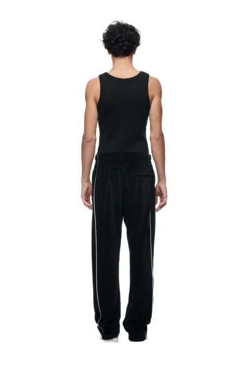 BF VELOURS TRACKPANTS BLACK(Bf Velours Trackpants Black) -Simple Daily Wear Store 2673x4009px 6pm 0100 20231109 6PM BlackFriday and Records Ecom LOOK 05 0994
