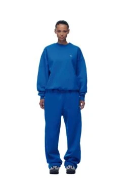 CREWNECK PRINCESS BLUE(Crewneck Princess Blue) -Simple Daily Wear Store 2673x4009px 0077 6PM ECOM Look 62 1043