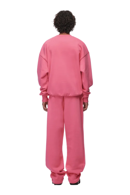 CREWNECK HOT PINK(Crewneck Hot Pink) -Simple Daily Wear Store 2673x4009px 0084 6PM ECOM Look 59 1006 min