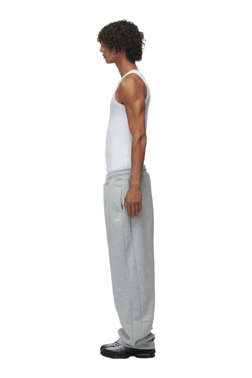 OPEN LEG JOGGER GREY(Open Leg Jogger Grey) -Simple Daily Wear Store 2673x4009px 0151 6PM ECOM Look 37 0644 min