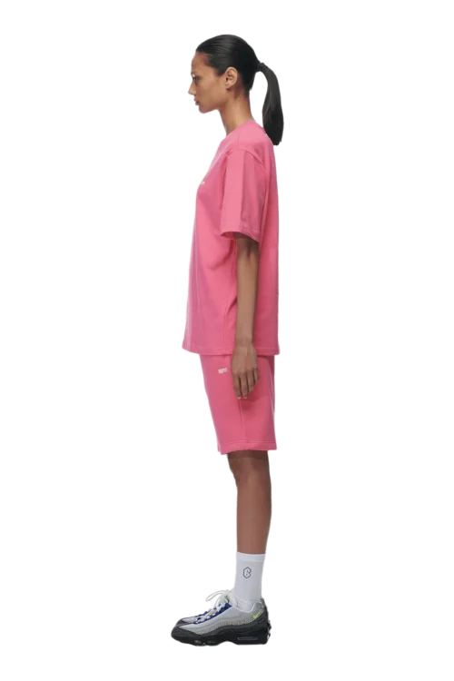 T-SHIRT HOT PINK(T Shirt Hot Pink) -Simple Daily Wear Store 2673x4009px 0232 6PM ECOM Look 10 0206 min