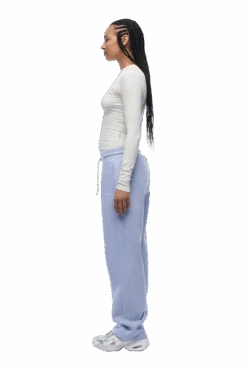 WMNS LONGSLEEVE OFF-WHITE(Wmns Longsleeve Off White) -Simple Daily Wear Store 6pm png 0052 2025 07 14 6PM ECOM LOOK 16 0480